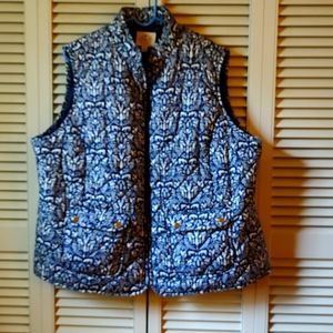 Womans puffy vest